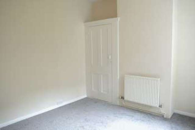  Image of 1 bedroom Flat for sale in Beaconsfield Road Hastings TN34 at Beaconsfield Road  Hastings, TN34 3TN