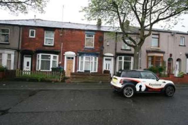  Image of 2 bedroom Terraced house to rent in Beswicke Street Rochdale OL12 at Rochdale OL12 6PT Rochdale, OL12 6PT