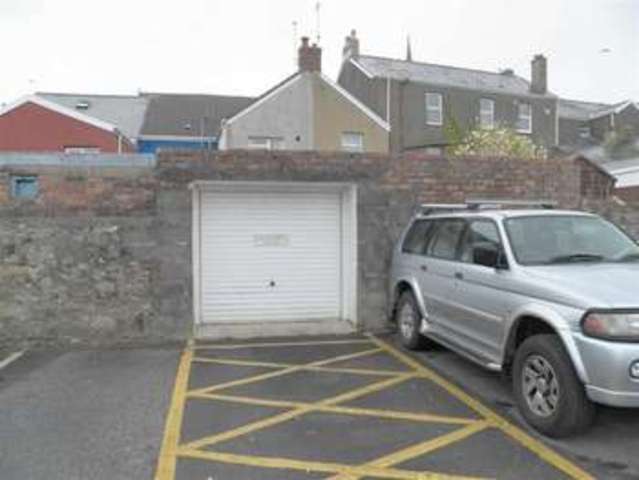  Image of 3 bedroom Property for sale in Bridge Street Kidwelly SA17 at Bridge Street Kidwelly Kidwelly, SA17 4UU