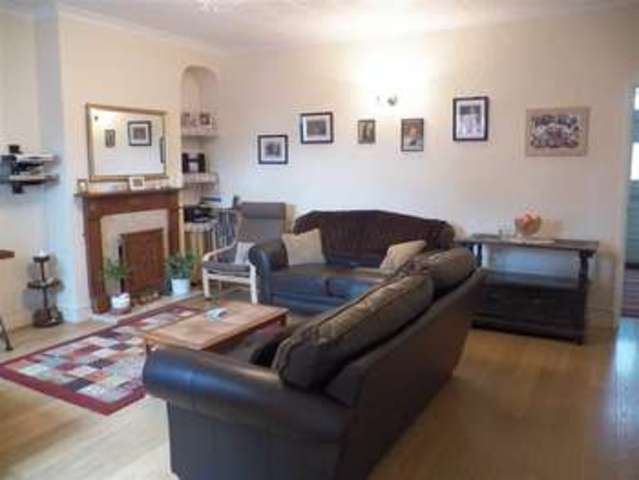  Image of 3 bedroom Property for sale in Bridge Street Kidwelly SA17 at Bridge Street Kidwelly Kidwelly, SA17 4UU