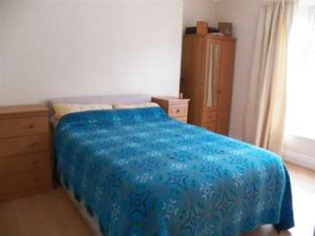  Image of 3 bedroom Property for sale in Bridge Street Kidwelly SA17 at Bridge Street Kidwelly Kidwelly, SA17 4UU