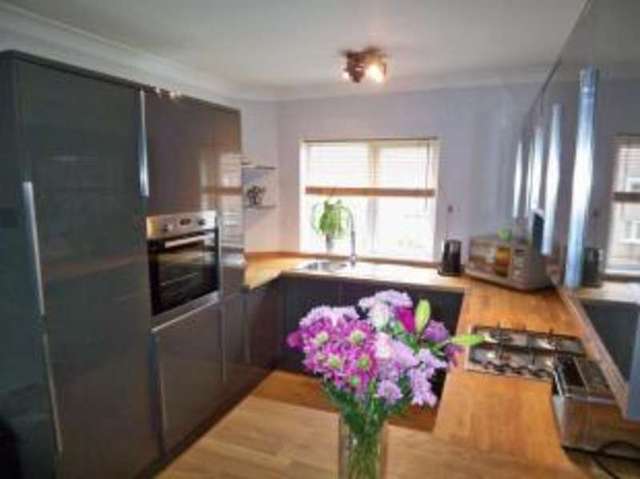  Image of 2 bedroom Flat for sale in Bute Avenue Renfrew PA4 at Renfrew Renfrewshire Renfrew, PA4 0DR