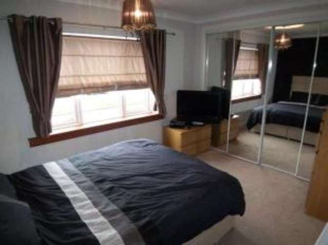  Image of 2 bedroom Flat for sale in Bute Avenue Renfrew PA4 at Renfrew Renfrewshire Renfrew, PA4 0DR