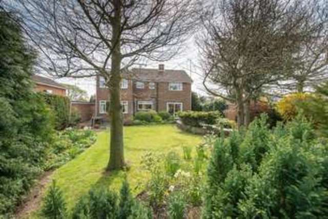  Image of 4 bedroom Detached house for sale in Camborne Avenue Aylesbury HP21 at Camborne Avenue  Aylesbury, HP21 7DX