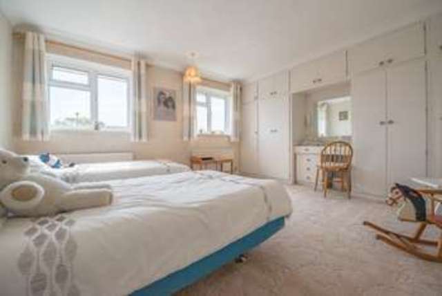  Image of 4 bedroom Detached house for sale in Camborne Avenue Aylesbury HP21 at Camborne Avenue  Aylesbury, HP21 7DX