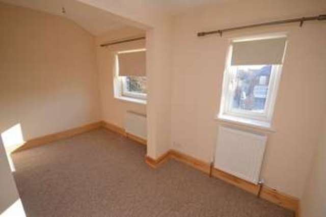  Image of 3 bedroom Terraced house to rent in Carleton Road Carleton Pontefract WF8 at Carleton Road  Pontefract, WF8 3NH