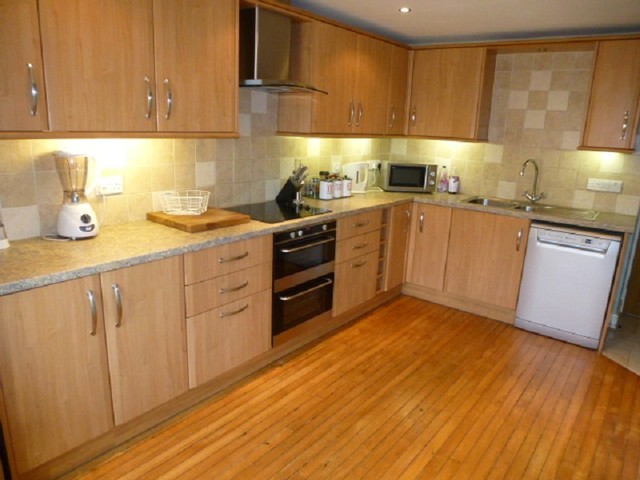  Image of 3 bedroom Semi-Detached house to rent in Carmel Llanelli SA14 at Carmel  CROSS HANDS, SA14 7SG