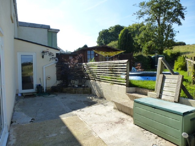  Image of 3 bedroom Semi-Detached house to rent in Carmel Llanelli SA14 at Carmel  CROSS HANDS, SA14 7SG