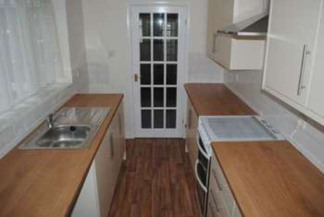  Image of 3 bedroom Terraced house for sale in Castle Street Grimsby DN32 at Castle Street  Grimsby, DN32 7LW
