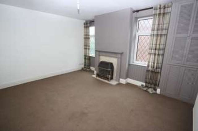  Image of 2 bedroom Terraced house to rent in Castle View Pontefract WF8 at Castle View  Pontefract, WF8 1EH