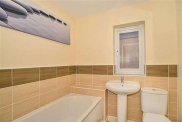  Image of 3 bedroom Detached house to rent in Chapel Lane Ravenshead Nottingham NG15 at Nottingham, NG15 9DA