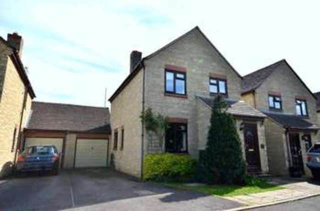  Image of 3 bedroom Detached house for sale in Chestnut Close Brize Norton Carterton OX18 at Chestnut Close Brize Norton Carterton, OX18 3YN