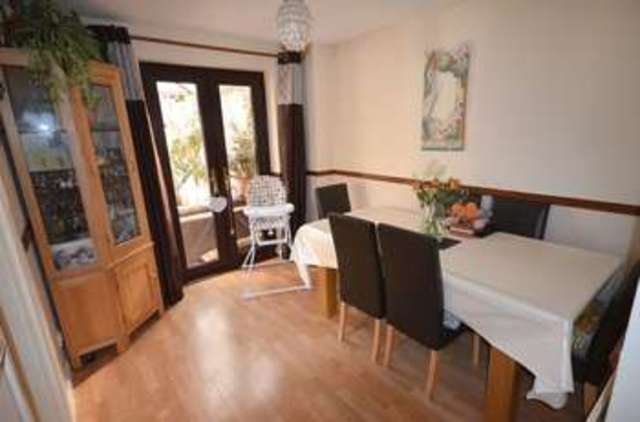  Image of 3 bedroom Detached house for sale in Chestnut Close Brize Norton Carterton OX18 at Chestnut Close Brize Norton Carterton, OX18 3YN