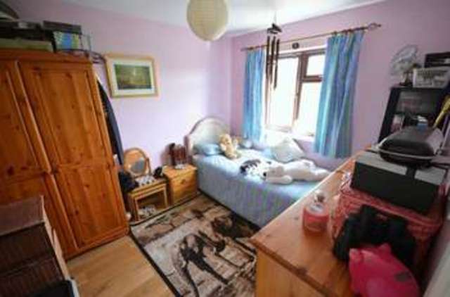  Image of 3 bedroom Detached house for sale in Chestnut Close Brize Norton Carterton OX18 at Chestnut Close Brize Norton Carterton, OX18 3YN