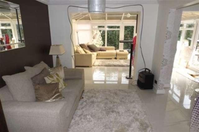  Image of 4 bedroom Detached house to rent in Cheviot Avenue Lytham St. Annes FY8 at Lytham St. Annes, FY8 4TE