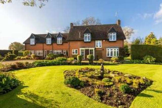  Image of 5 bedroom Detached house for sale in Church End Milton Bryan Milton Keynes MK17 at Church End Milton Bryan Milton Keynes, MK17 9HR