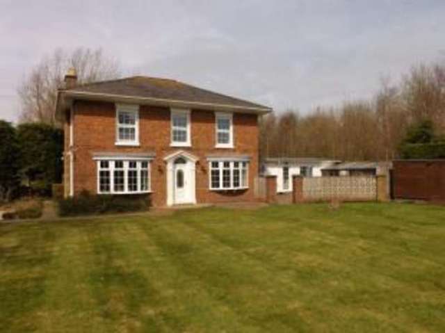  Image of 4 bedroom Detached house for sale in Church Lane North Thoresby Grimsby DN36 at North Thoresby Grimsby North Thoresby, DN36 5QG