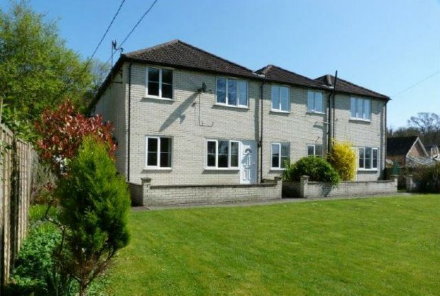  Image of 1 bedroom Ground Flat for sale in Marshmead Close Clarendon Salisbury SP5 at Clarendon  Salisbury, SP5 3DD