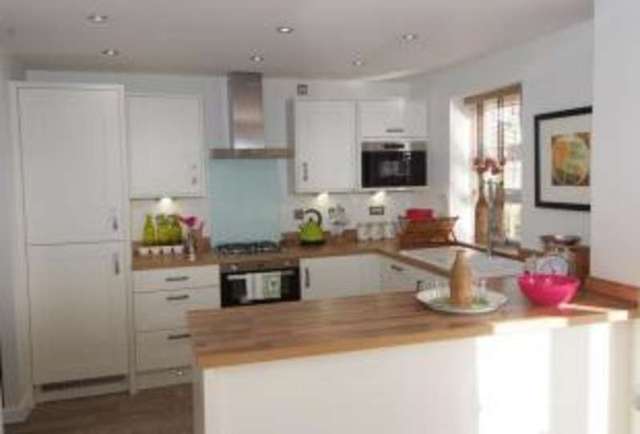  Image of 4 bedroom Detached house for sale in Cockett Lane Farnsfield Newark NG22 at Farnsfield  Farnsfield, NG22 8LF