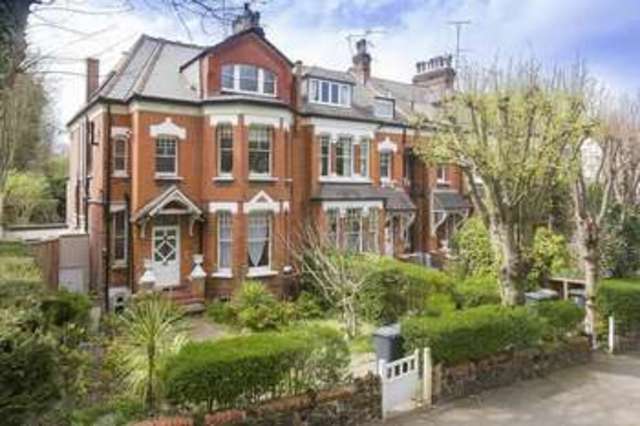  Image of 2 bedroom Flat for sale in Coolhurst Road London N8 at Coolhurst Road  Crouch End, N8 8EP