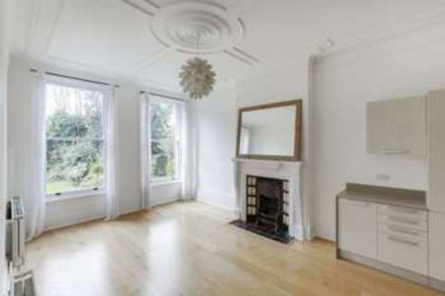  Image of 2 bedroom Flat for sale in Coolhurst Road London N8 at Coolhurst Road  Crouch End, N8 8EP