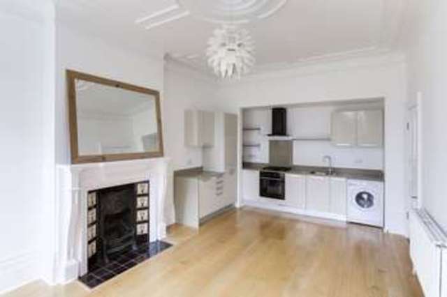  Image of 2 bedroom Flat for sale in Coolhurst Road London N8 at Coolhurst Road  Crouch End, N8 8EP