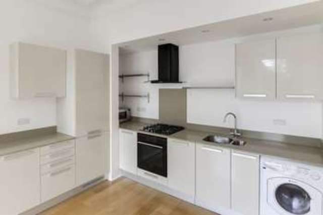  Image of 2 bedroom Flat for sale in Coolhurst Road London N8 at Coolhurst Road  Crouch End, N8 8EP