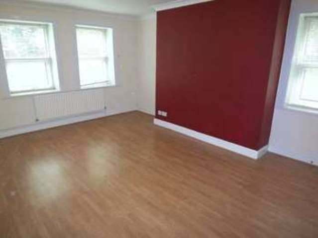  Image of 2 bedroom Flat to rent in Coopers Hill Lane Englefield Green Egham TW20 at Coopers Hill Lane Englefield Green Egham, TW20 0JY