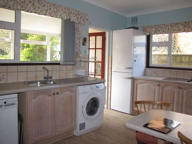  Image of 4 bedroom Detached house for sale in Hilltop Crescent Portsmouth PO6 at Cosham Portsmouth Hampshire, PO6 1BB