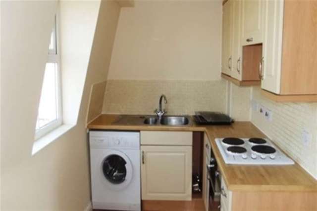 Image of 2 bedroom Flat to rent in Craven Street Southampton SO14 at Southampton, SO14 1AX