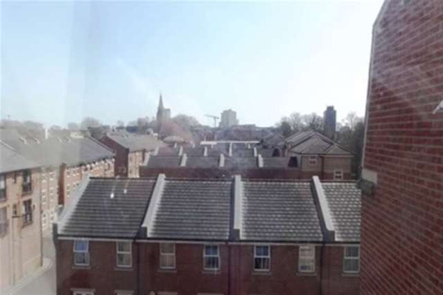  Image of 2 bedroom Flat to rent in Craven Street Southampton SO14 at Southampton, SO14 1AX
