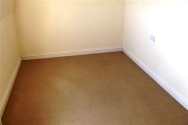  Image of 2 bedroom Flat to rent in Craven Street Southampton SO14 at Southampton, SO14 1AX