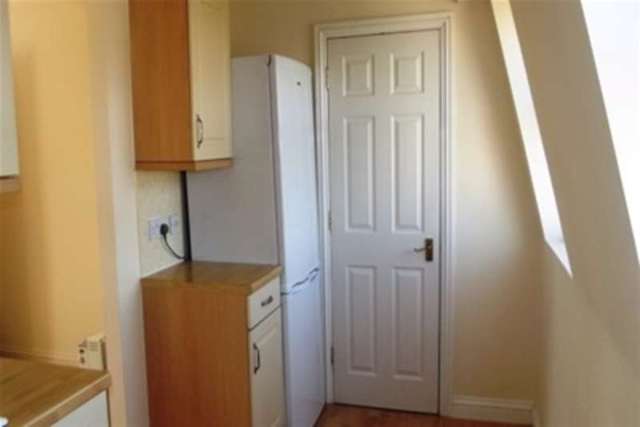  Image of 2 bedroom Flat to rent in Craven Street Southampton SO14 at Southampton, SO14 1AX