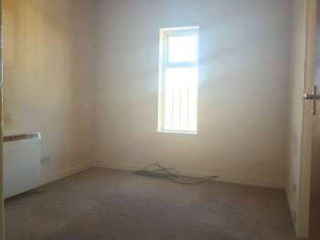  Image of 1 bedroom Flat to rent in Cross Street Willenhall WV13 at Cross Street  Willenhall, WV13 1PG