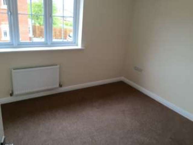  Image of 2 bedroom Semi-Detached house to rent in Crowson Close Shepshed Loughborough LE12 at Crowson Close  Shepshed, LE12 9FD