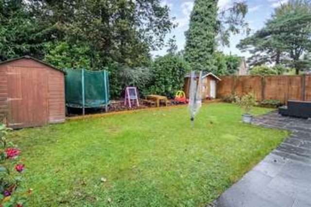  Image of 4 bedroom Detached house to rent in Westbury Close Crowthorne RG45 at Westbury Close Crowthorne Crowthorne, RG45 6NL