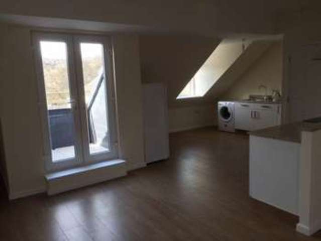  Image of 4 bedroom Flat to rent in Daniel Hill Mews Sheffield S6 at Daniel Hill Street Walkley Sheffield, S6 3JJ