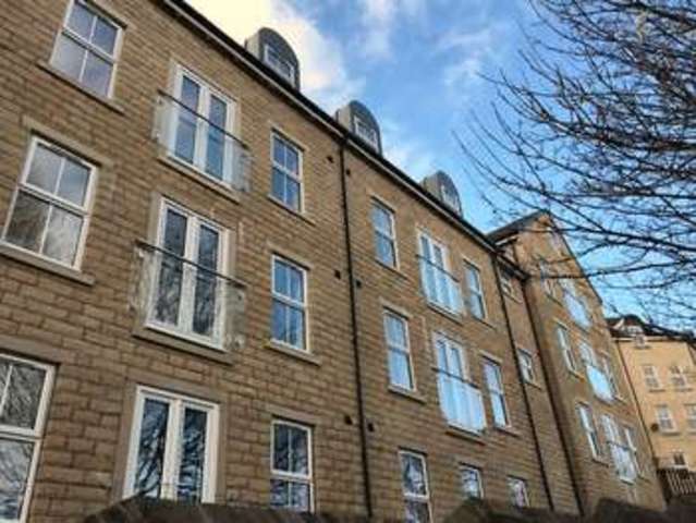  Image of 4 bedroom Flat to rent in Daniel Hill Mews Sheffield S6 at Daniel Hill Street Walkley Sheffield, S6 3JJ
