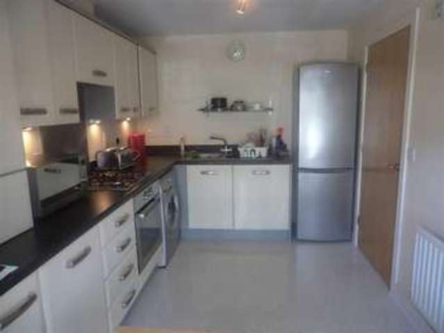  Image of 3 bedroom Property to rent in Dariel Close Slough SL1 at Dariel Close Cippenham Cippenham, SL1 5FH