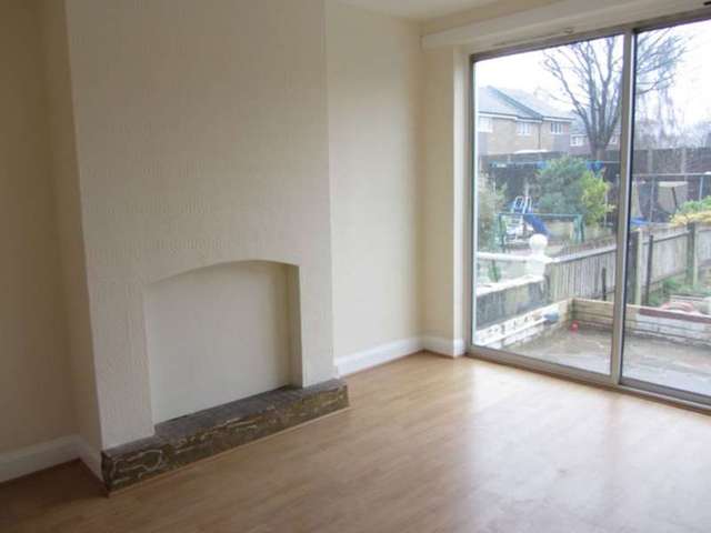  Image of 3 bedroom Terraced house to rent in Davidson Road Addiscombe Croydon CR0 at Davidson Road  Croydon, CR0 6DR