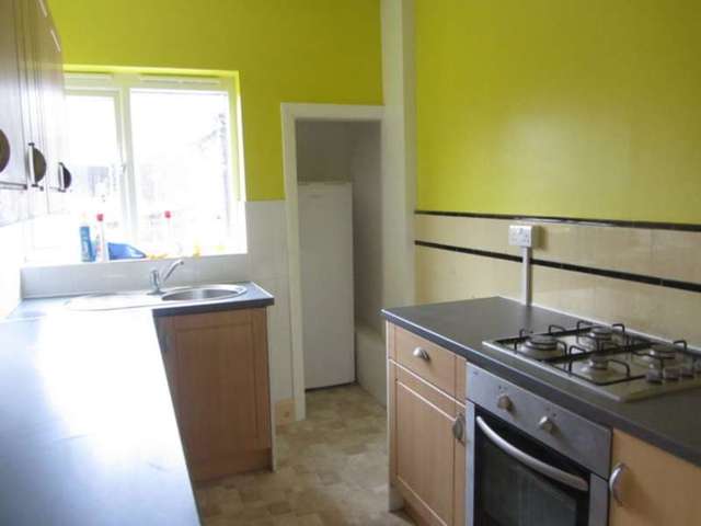  Image of 3 bedroom Terraced house to rent in Davidson Road Addiscombe Croydon CR0 at Davidson Road  Croydon, CR0 6DR