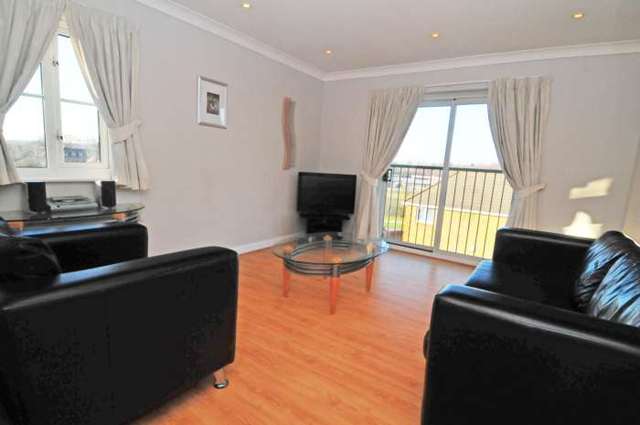  Image of 2 bedroom Apartment to rent in Delfont Close Maidenbower Crawley RH10 at Pullman Court, Delfont Close Maidenbower Crawley, RH10 7QX