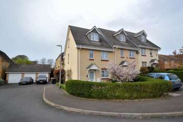  Image of 3 bedroom Detached house for sale in Deverell Way Leighton Buzzard LU7 at Deverell Way  Leighton Buzzard, LU7 4UN