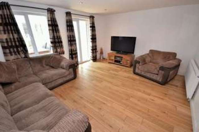  Image of 3 bedroom Detached house for sale in Deverell Way Leighton Buzzard LU7 at Deverell Way  Leighton Buzzard, LU7 4UN