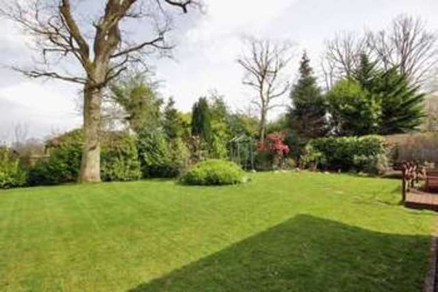 Image of 4 bedroom Detached house for sale in Domewood Copthorne Crawley RH10 at Domewood Copthorne Crawley, RH10 3HD