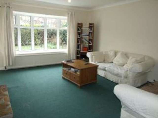  Image of 2 bedroom Bungalow for sale in Dormy Close Radcliffe-on-Trent Nottingham NG12 at Radcliffe-on-Trent Nottingham Radcliffe on Trent, NG12 2JA