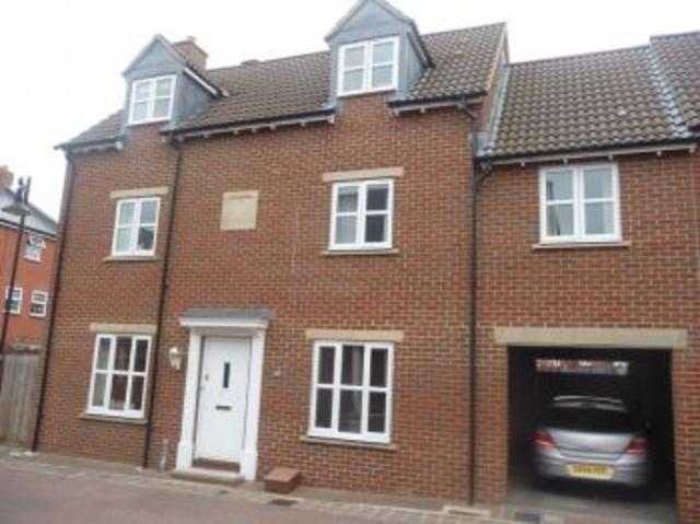  Image of 4 bedroom Semi-Detached house for sale in Dunvant Road Swindon SN25 at Dunvant Road Redhouse Swindon, SN25 2AW