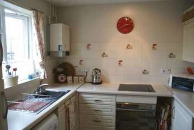  Image of 2 bedroom Terraced house to rent in Earlesfield Nailsea Bristol BS48 at Earlesfield Nailsea Bristol, BS48 4SG