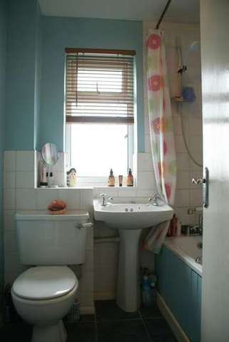  Image of 2 bedroom Terraced house to rent in Earlesfield Nailsea Bristol BS48 at Earlesfield Nailsea Bristol, BS48 4SG
