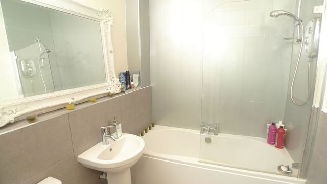  Image of 2 bedroom Flat for sale in East Albert Road Kirkcaldy KY1 at East Albert Road  Kirkcaldy, KY1 1HJ
